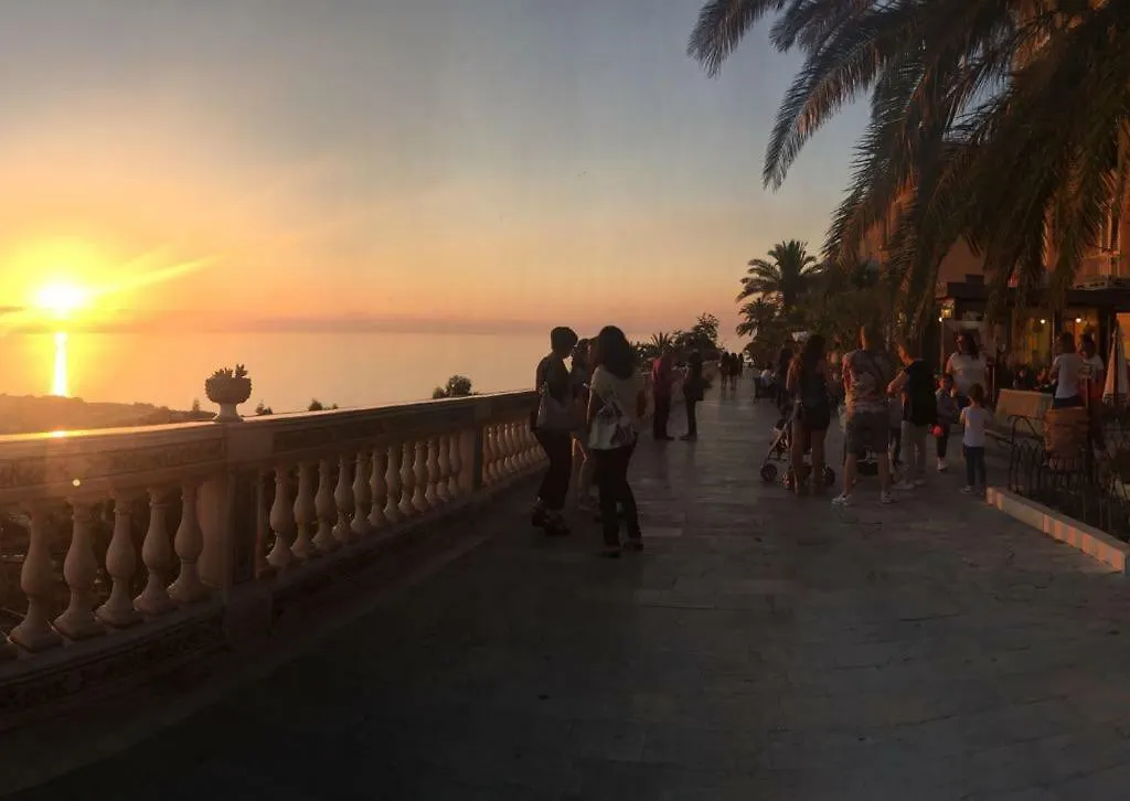 I Tre Colori Della Sicilia Lejlighed Santo Stefano di Camastra